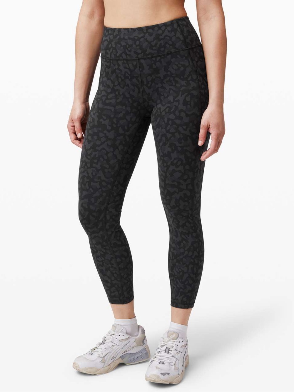 Lululemon | Invigorate High-Rise Tight 25" Size 8 Formation Camo Deep Coal Multi